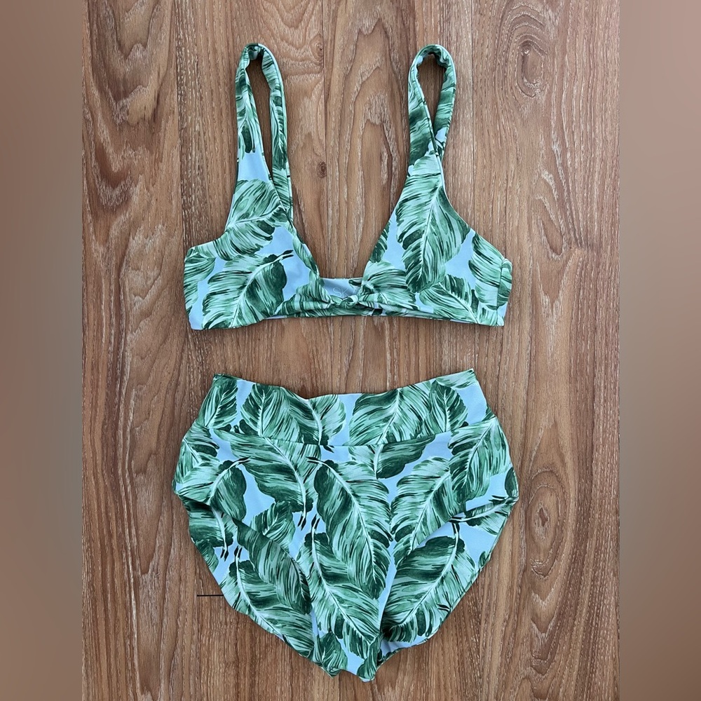 Skatie palm print bikini